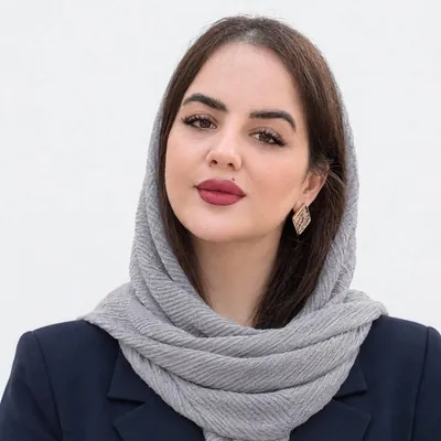 سارا علیپور
